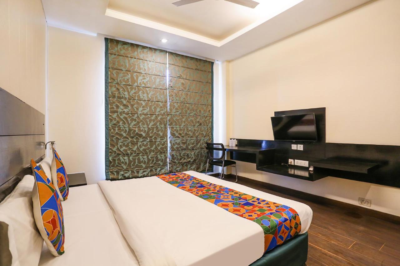 Fabhotel Posh Classic Gurgaon Eksteriør billede