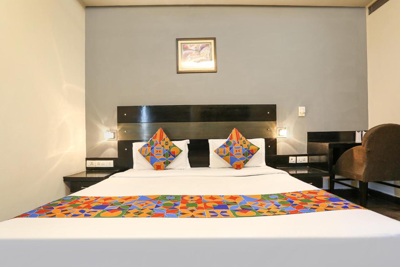 Fabhotel Posh Classic Gurgaon Eksteriør billede