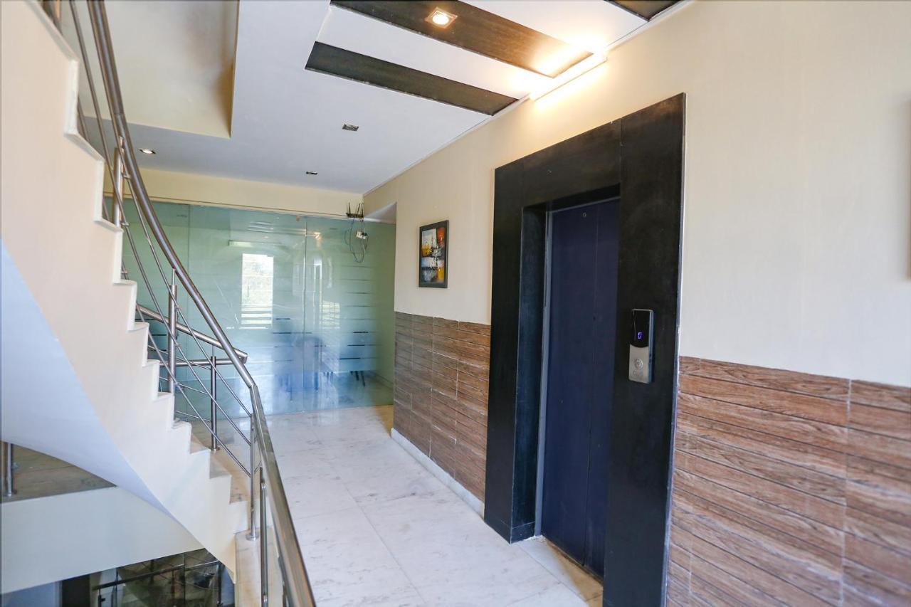 Fabhotel Posh Classic Gurgaon Eksteriør billede