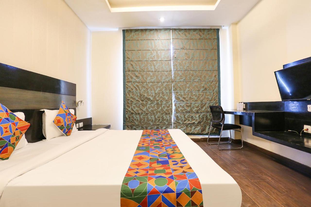 Fabhotel Posh Classic Gurgaon Eksteriør billede