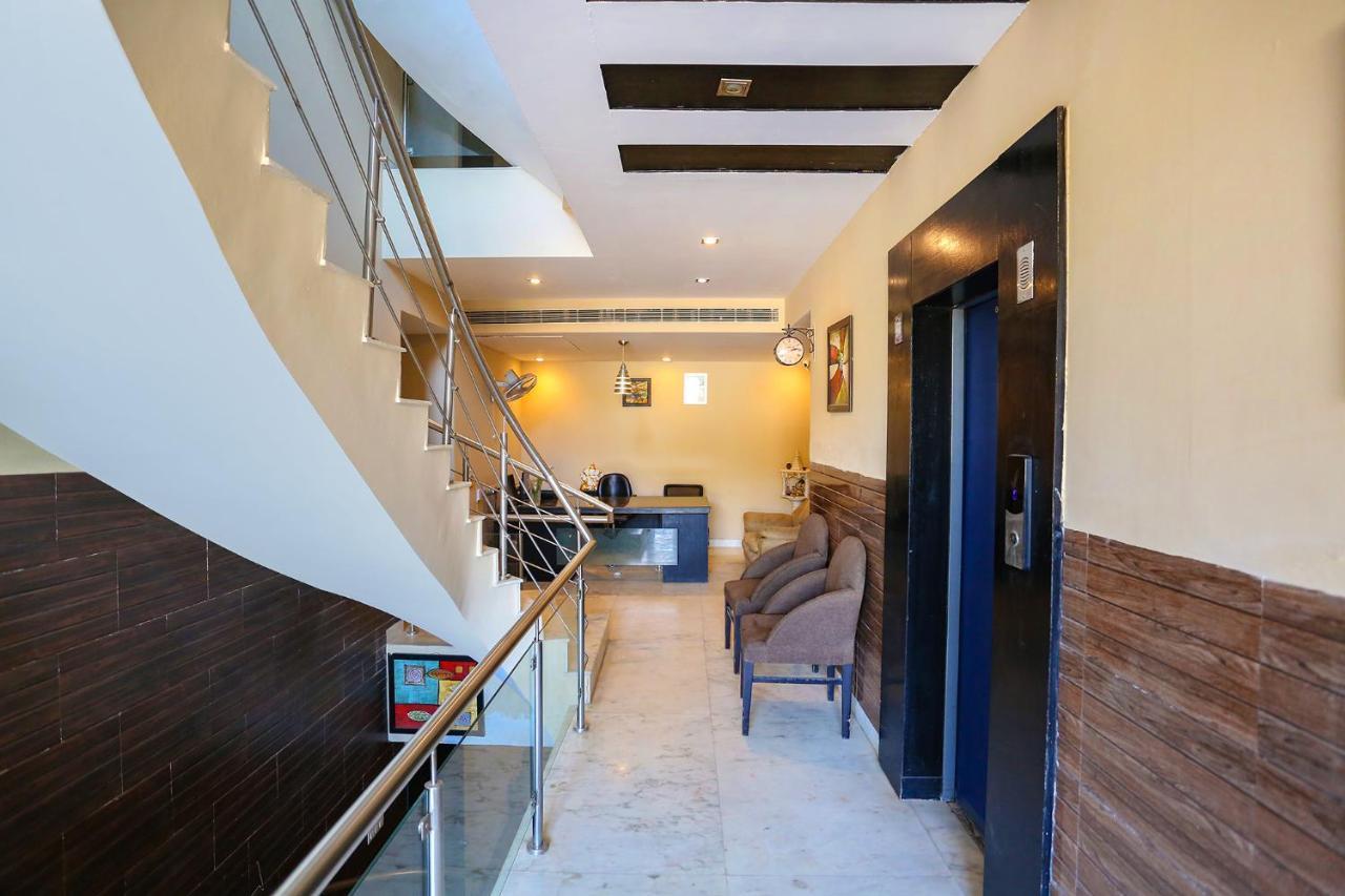Fabhotel Posh Classic Gurgaon Eksteriør billede