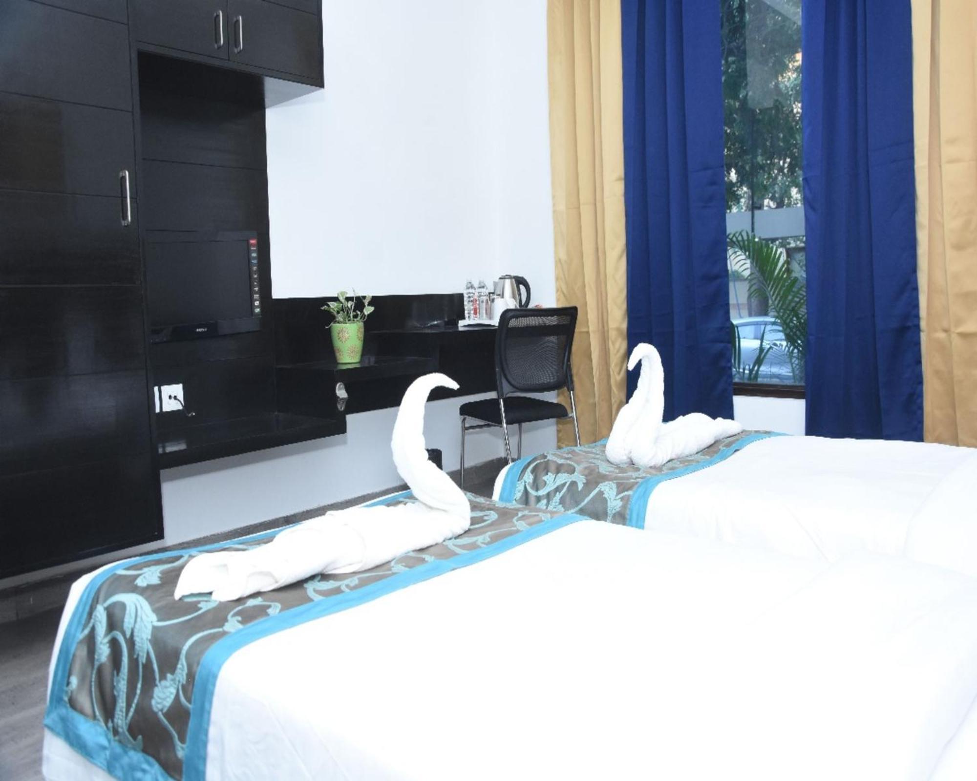 Fabhotel Posh Classic Gurgaon Eksteriør billede